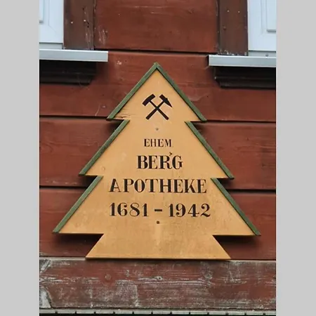 Ehem. Berg Apotheke Daire